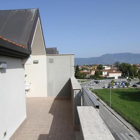Ferienwohnung Attico Arrighi Lucca Exterior foto